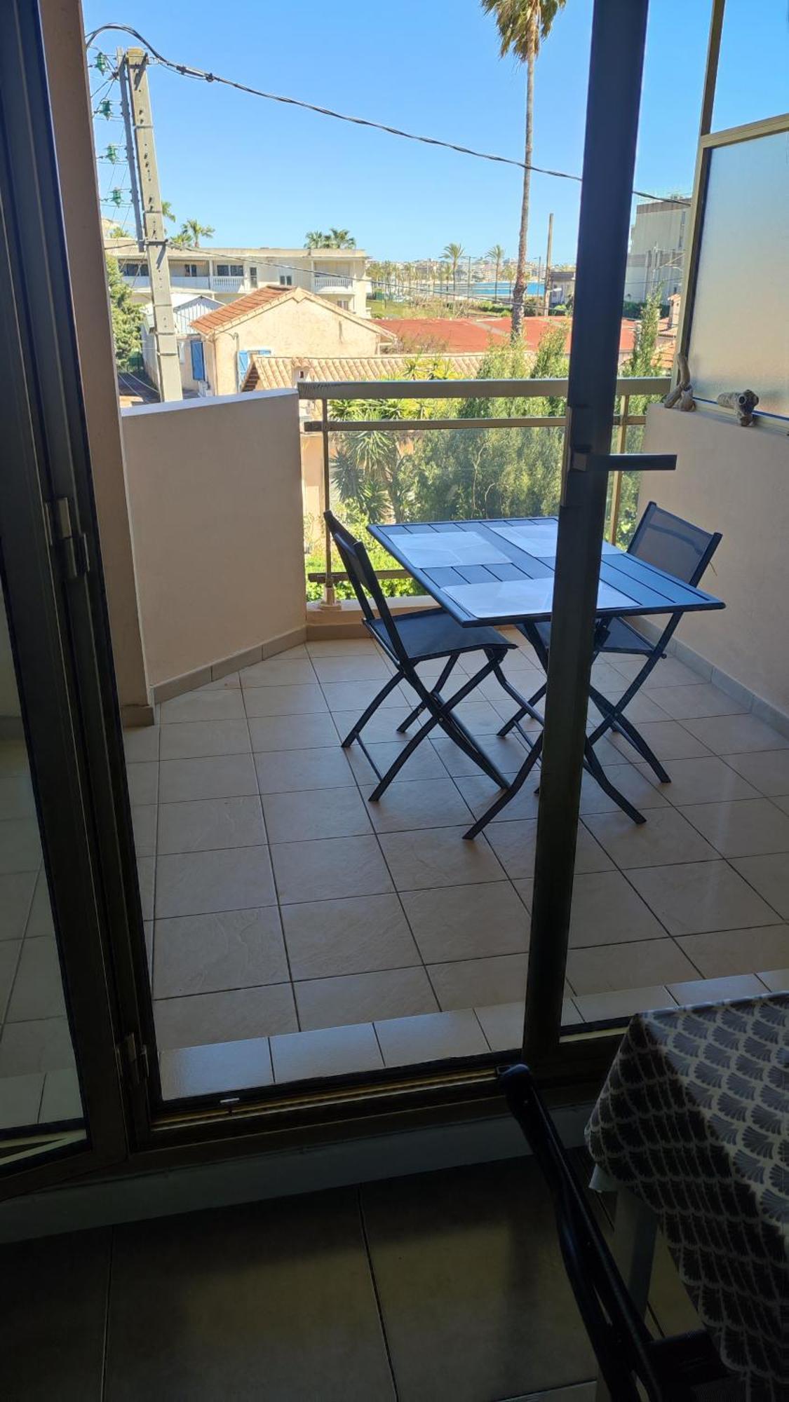 T2 Coquet Proche Plages, Port Et Centre Ville Golfe-Juan Exterior photo